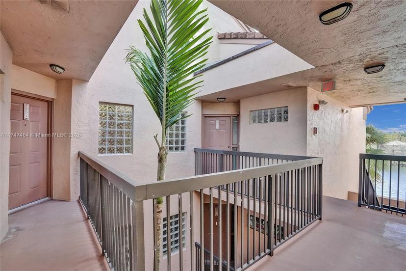 Picture of 10690 NW 14Th St # 128, Plantation FL 33322