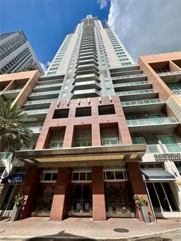 Picture of 253 NE 2Nd St # 3202, Miami, FL 33132