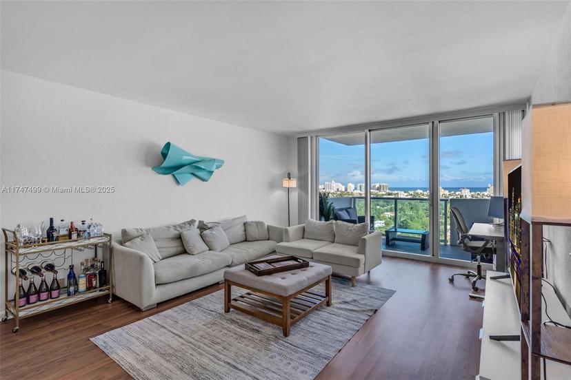 Picture of 1200 West Ave # 1510, Miami Beach FL 33139