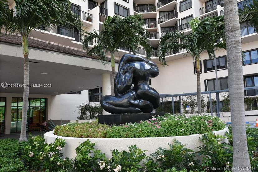 Picture of 540 Brickell Key Dr # 1600, Miami FL 33131