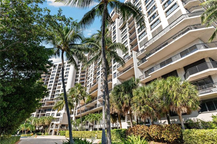 Picture of 540 Brickell Key Dr # 1600, Miami FL 33131