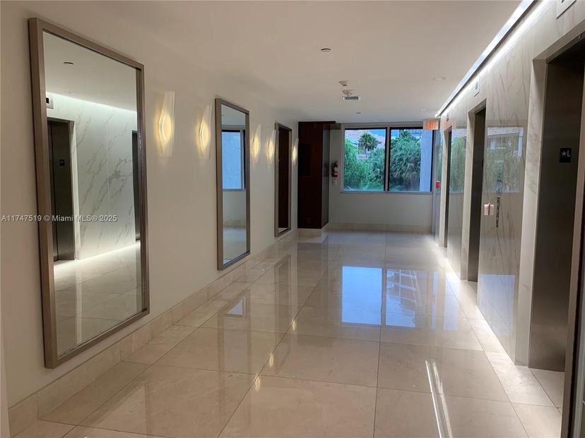 Picture of 540 Brickell Key Dr # 1600, Miami FL 33131