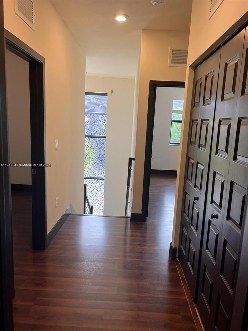Picture of 15680 NW 91St Ct, Miami Lakes FL 33018