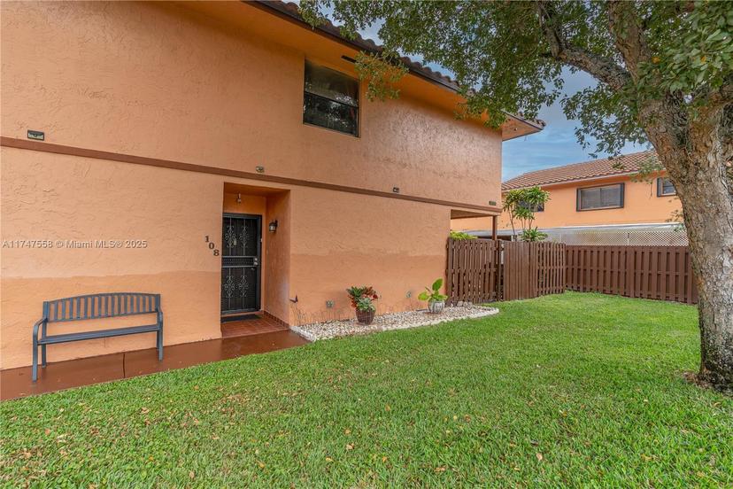 Picture of 6345 W 27Th Ln # 14, Hialeah FL 33016