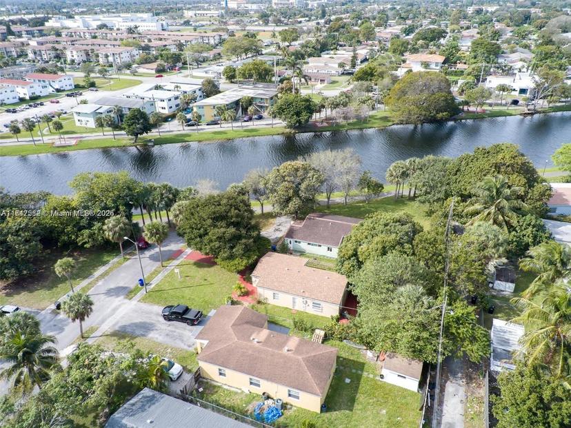 Picture of 1445 NE 172Nd St, North Miami Beach FL 33162