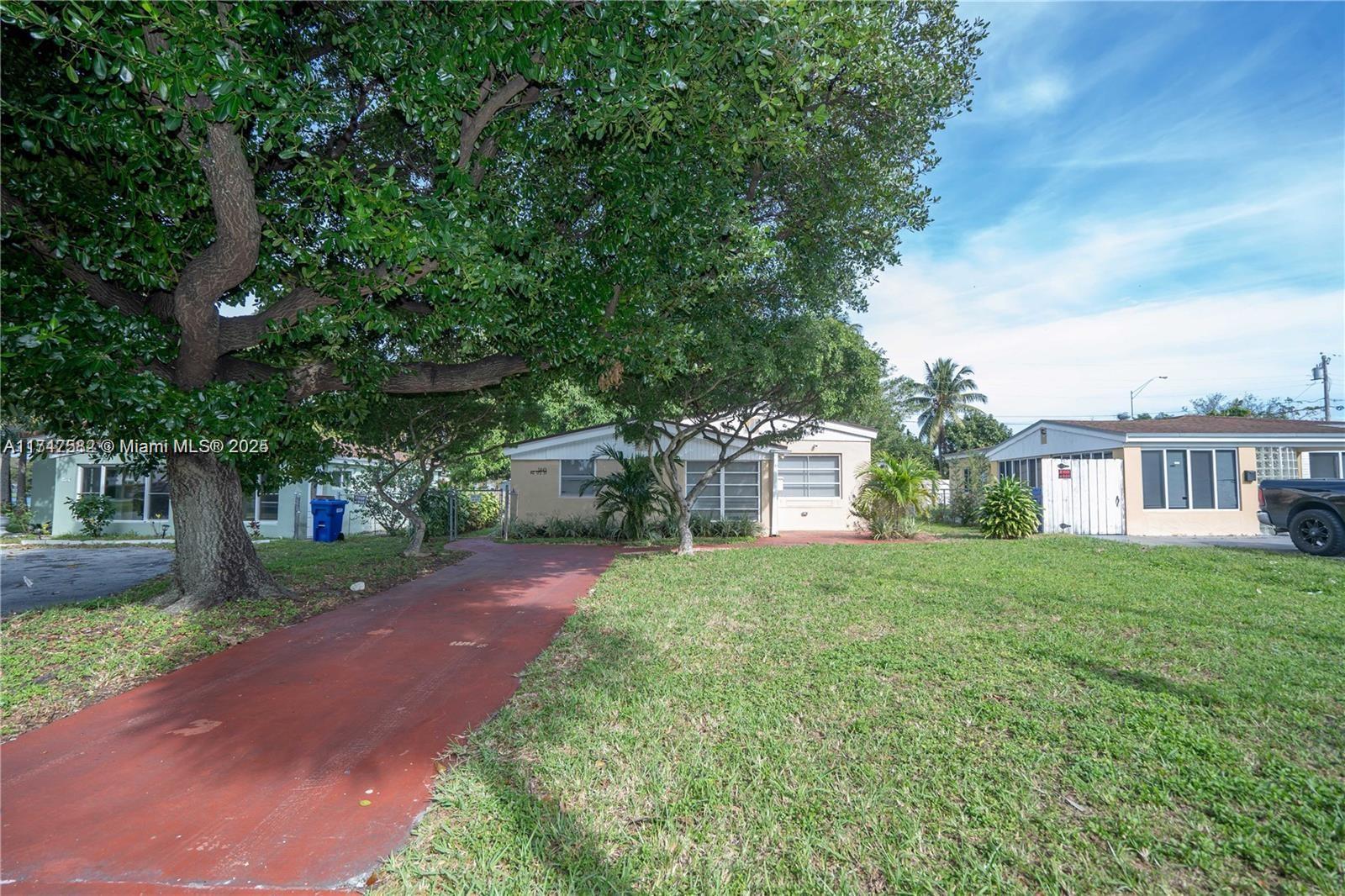 Picture of 1445 NE 172Nd St, North Miami Beach, FL 33162