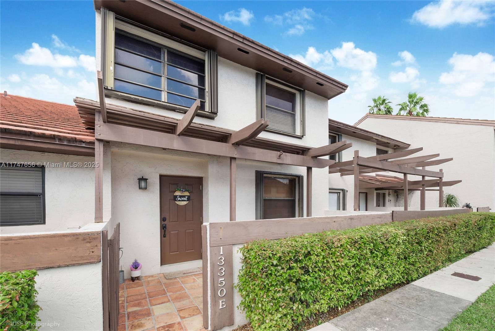 Picture of 13350 SW 88Th Ter, Miami, FL 33186