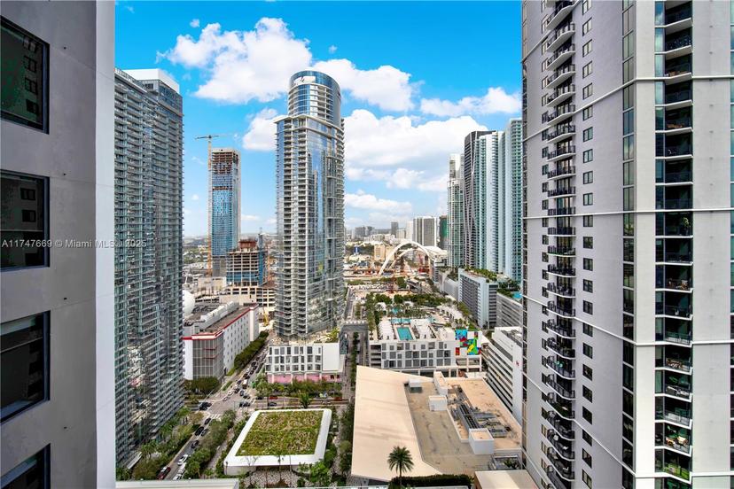 Picture of 601 NE 1St Ave # 2709, Miami FL 33132