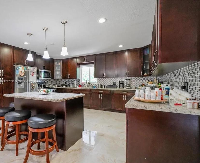 Picture of 19501 SW 236Th St, Homestead FL 33031