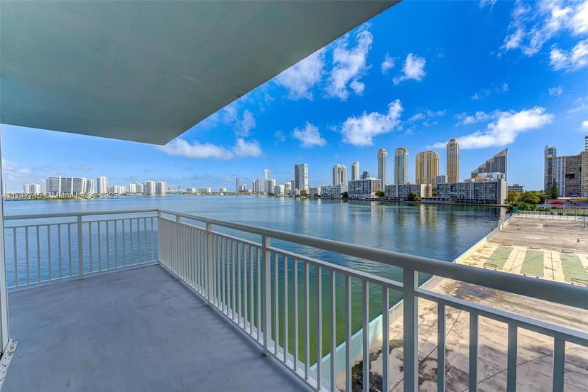 Picture of 301 174Th St # 618, Sunny Isles Beach FL 33160