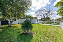 Picture of 46 NE 172Nd St, North Miami Beach, FL 33162