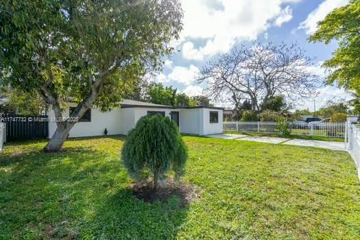 Picture of 46 NE 172Nd St, North Miami Beach FL 33162