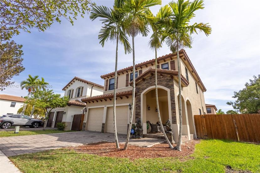 Picture of 463 SE 34Th Ter, Homestead FL 33033