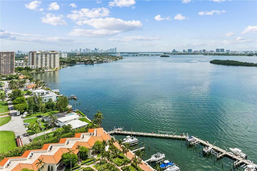 Picture of 4000 Towerside Ter, Miami FL 33138