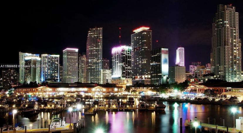 Picture of 50 Biscayne Blvd # 3505, Miami FL 33132