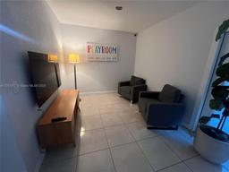 Picture of 14402 SW 142Nd Ct # 14402, Miami, FL 33186