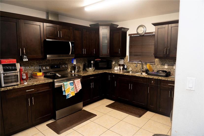 Picture of 5624 SW 19Th St, West Park FL 33023
