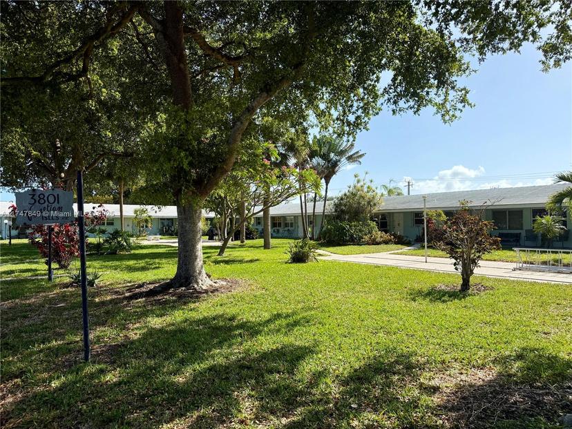 Picture of 3801 NE 22Nd Ter # 12, Lighthouse Point FL 33064