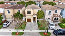 Picture of 805 NE 191St St, Miami, FL 33179