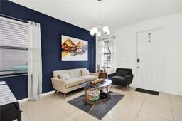 Picture of 805 NE 191St St, Miami, FL 33179