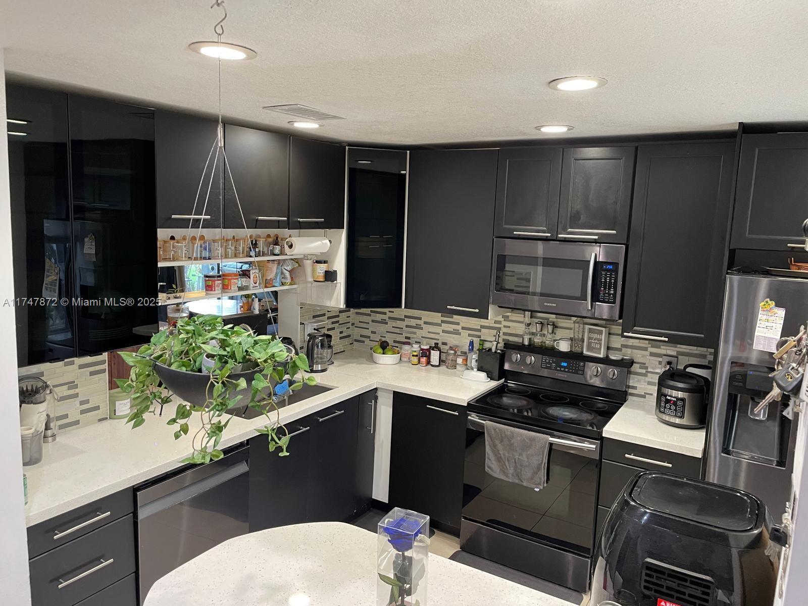 Picture of 9272 NW 49Th Pl, Sunrise, FL 33351