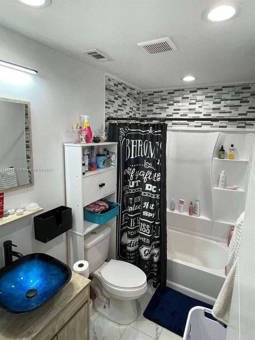 Picture of 9272 NW 49Th Pl, Sunrise FL 33351