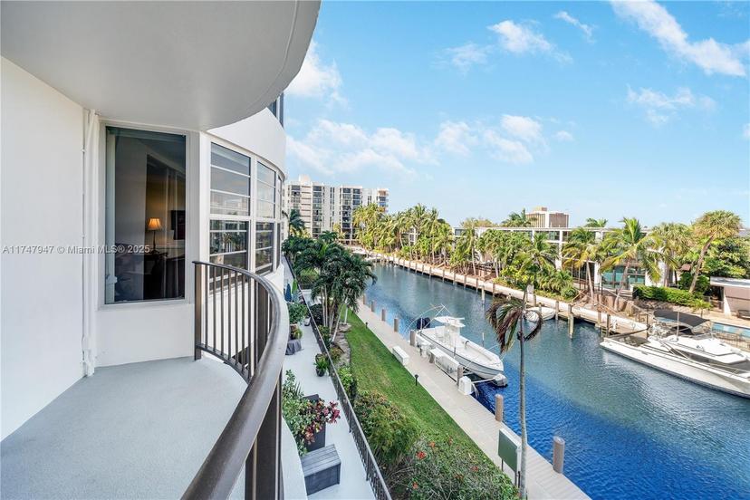Picture of 3051 NE 48Th St # 308, Fort Lauderdale FL 33308
