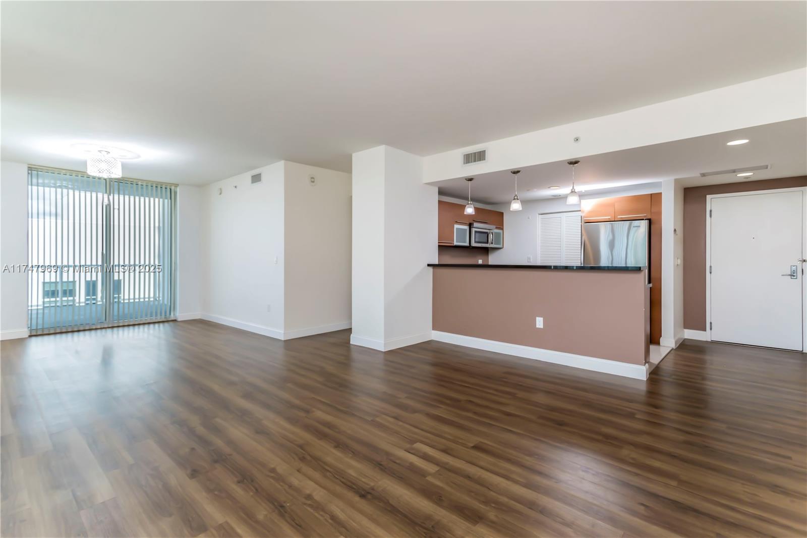 Picture of 253 NE 2Nd St # 3108, Miami, FL 33132