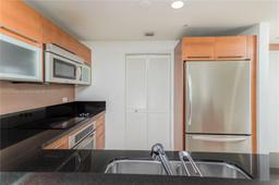 Picture of 253 NE 2Nd St # 3108, Miami, FL 33132
