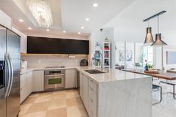 Picture of 3131 NE 188Th St # 710, Aventura, FL 33180