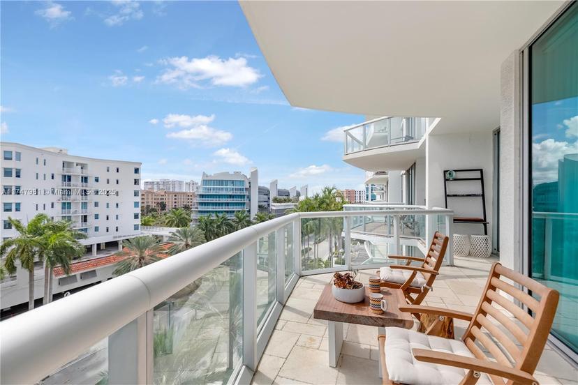 Picture of 3131 NE 188Th St # 710, Aventura FL 33180