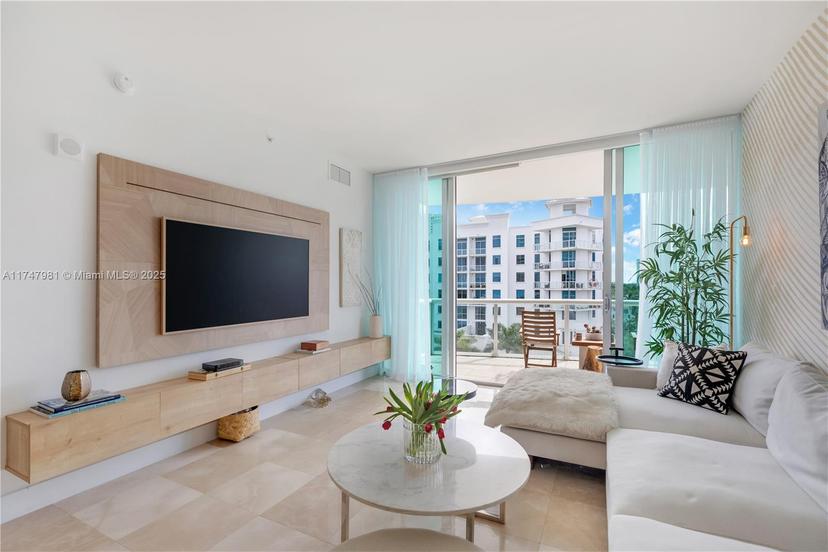 Picture of 3131 NE 188Th St # 710, Aventura FL 33180