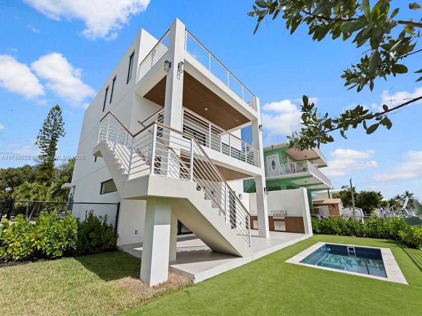 Picture of 124 Orchid St, Plantation Key FL 33070