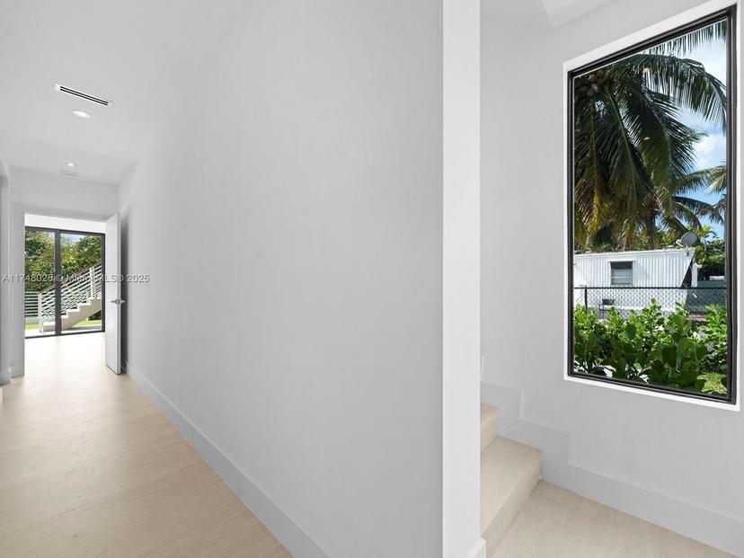 Picture of 124 Orchid St, Plantation Key FL 33070