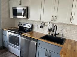 Picture of 4156 Inverrary Dr # 412, Lauderhill, FL 33319