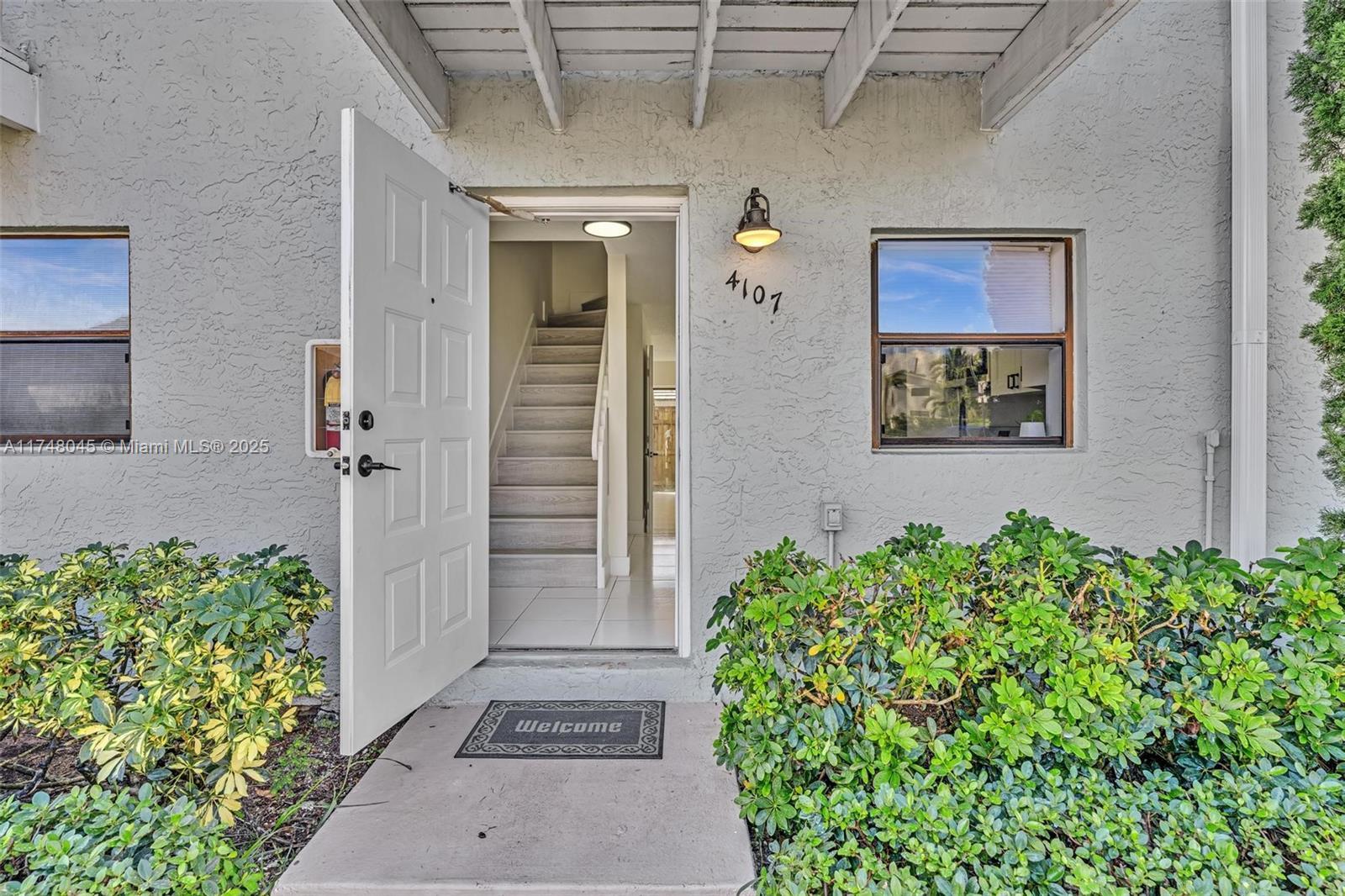 Picture of 4107 NE 21St Ter, Lighthouse Point, FL 33064