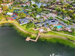 Picture of 18224 Mediterranean Blvd # 17, Hialeah, FL 33015