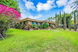 Picture of 110 W Shore Dr W, Miami, FL 33133