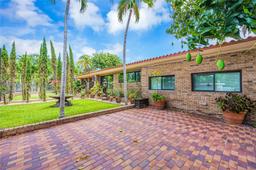 Picture of 110 W Shore Dr W, Miami, FL 33133