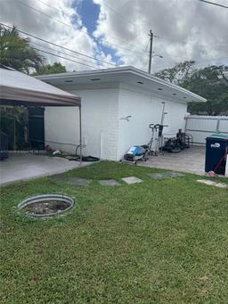 Picture of 7590 SW 30Th St, Miami, FL 33155