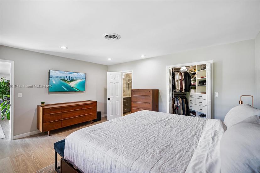 Picture of 9280 NE 12Th Ave, Miami Shores FL 33138