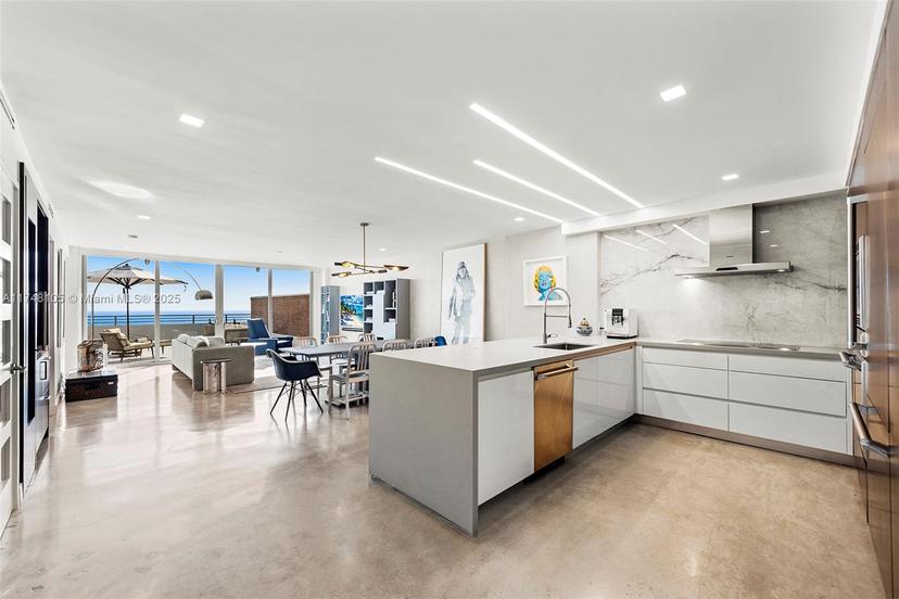 Picture of 5555 Collins Ave, Miami Beach FL 33140