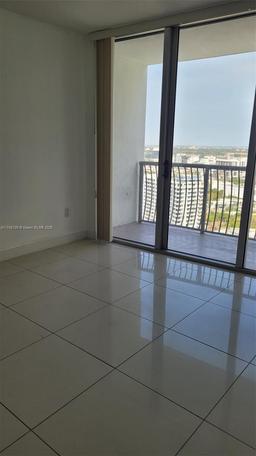 Picture of 1750 N Bayshore Dr # 3311, Miami, FL 33132