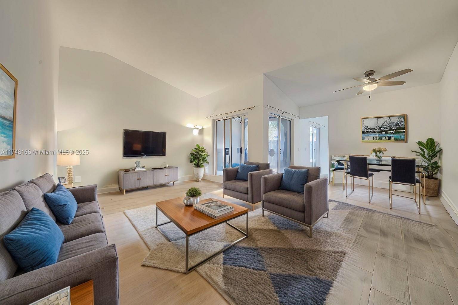Picture of 1438 Springside Dr, Weston, FL 33326