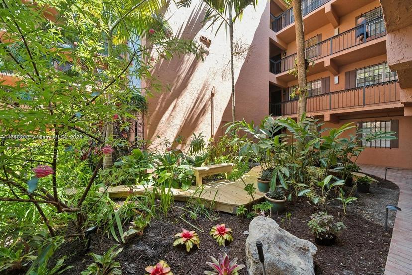 Picture of 620 Tennis Club Dr # 311, Fort Lauderdale FL 33311