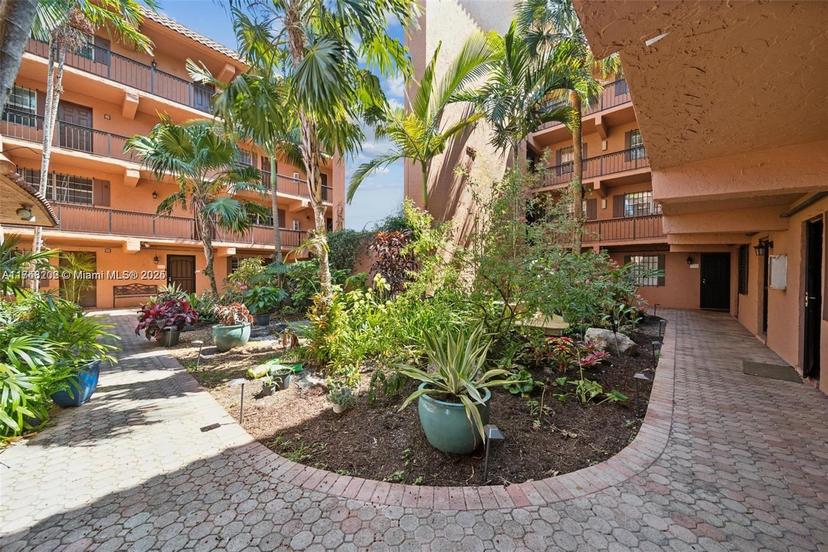 Picture of 620 Tennis Club Dr # 311, Fort Lauderdale FL 33311