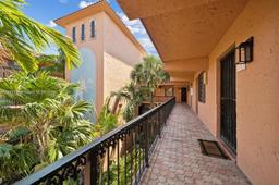 Picture of 620 Tennis Club Dr # 311, Fort Lauderdale, FL 33311