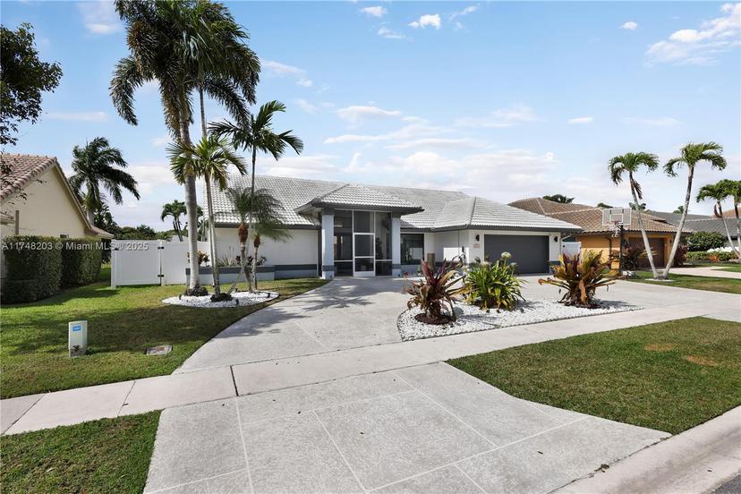 Picture of 6677 Blue Bay Cir, Lake Worth FL 33467