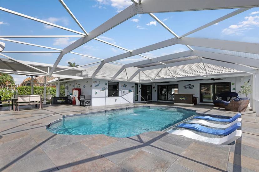 Picture of 6677 Blue Bay Cir, Lake Worth FL 33467