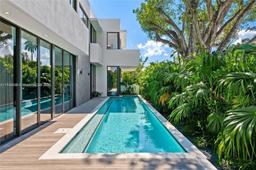 Picture of 121 2Nd Dilido Terr Unit # 2, Miami Beach, FL 33139